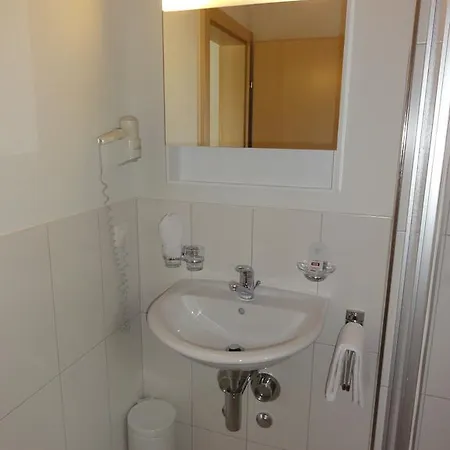 Welcome By Taescherhof Hotel Tasch